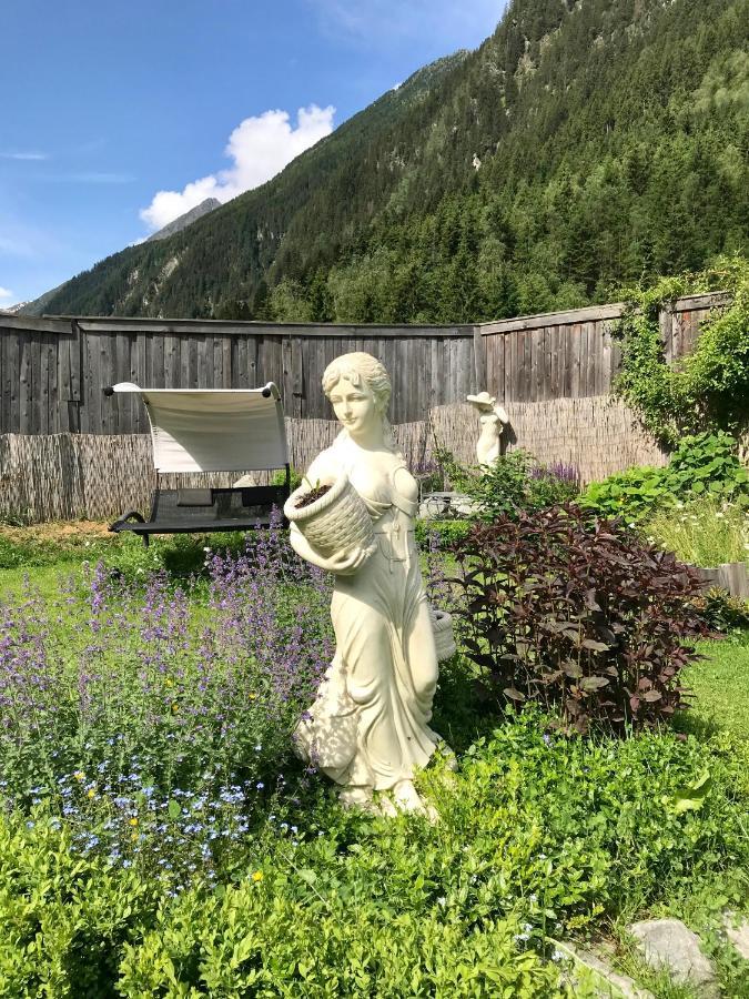 Apartments Schneiterhof - Der Frei-Raum Neustift im Stubaital Exterior photo