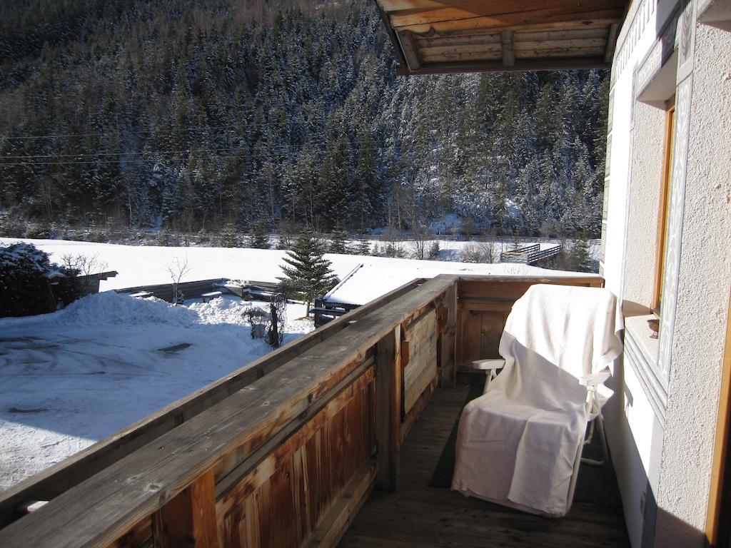 Apartments Schneiterhof - Der Frei-Raum Neustift im Stubaital Room photo